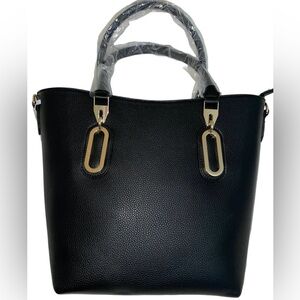 BOUTIQUE Beautiful Pebbled Vegan Leather Tote/ Handbag - NWT